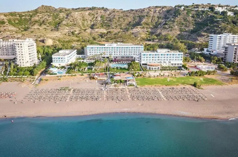 Hotelli Blue Sea Beach Resort