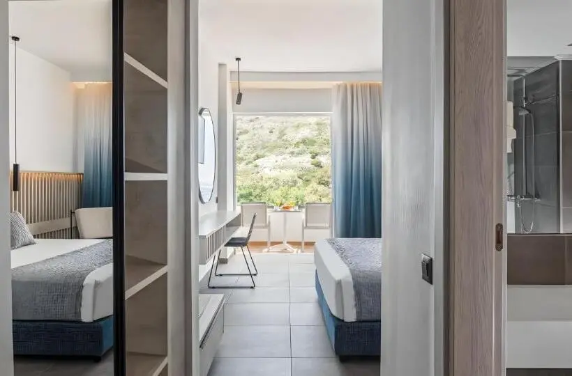 Hotelli Blue Sea Beach Resort