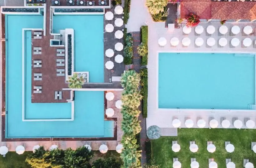 Hotelli Blue Sea Beach Resort