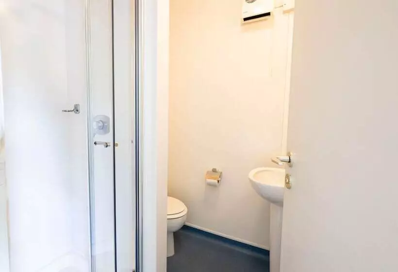 Отель Corrib Village Rooms University Of Galway