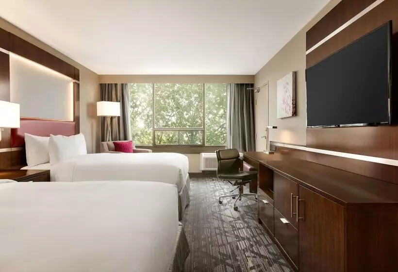 酒店 Doubletree By Hilton Toronto Airport West