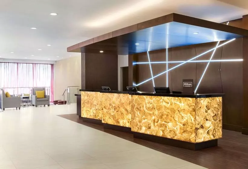 酒店 Doubletree By Hilton Toronto Airport West