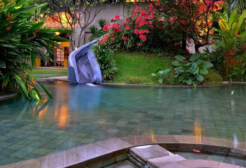 酒店 Aloft Bali Kuta Beachwalk