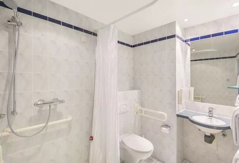 בית מלון כפרי Holiday Inn Express Cologne Troisdorf, An Ihg