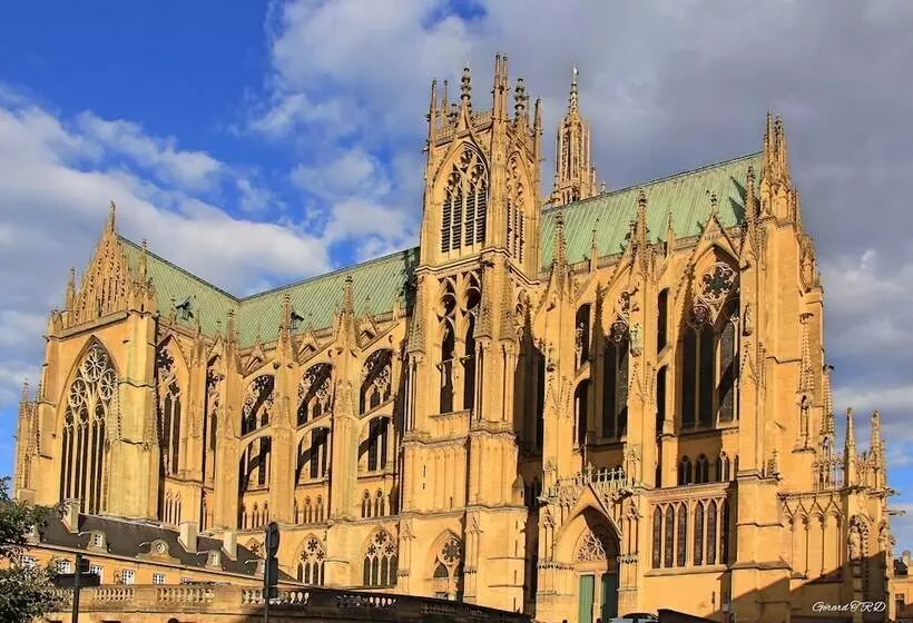 ホテル La Citadelle Metz Mgallery