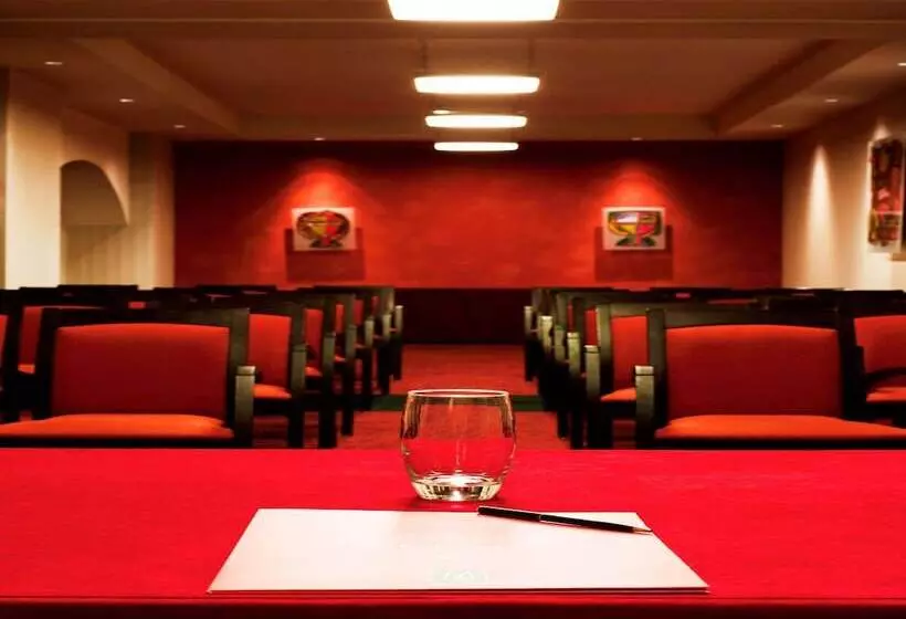 ホテル La Citadelle Metz Mgallery