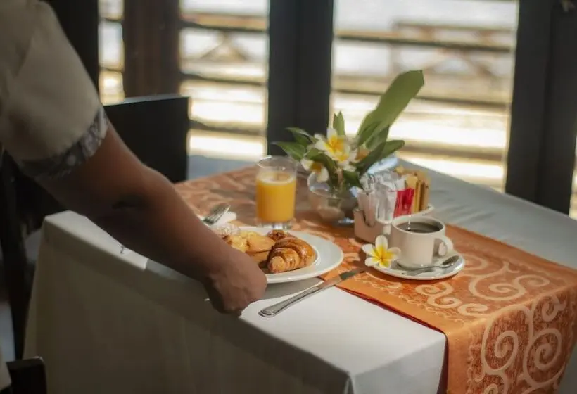 هتل Le Peninsula Bay Beach Resort & Spa