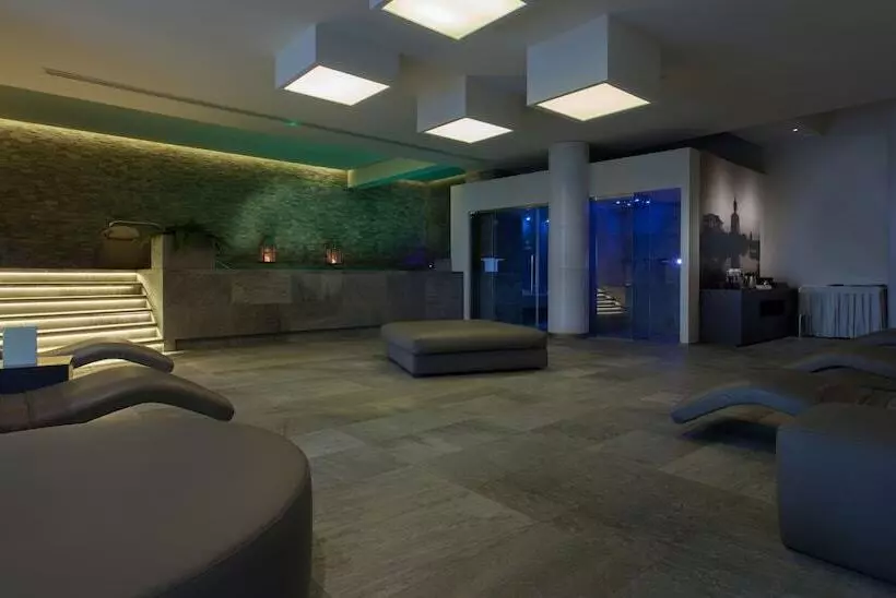 ホテル Mamiani & Relaxing Spa Urbino