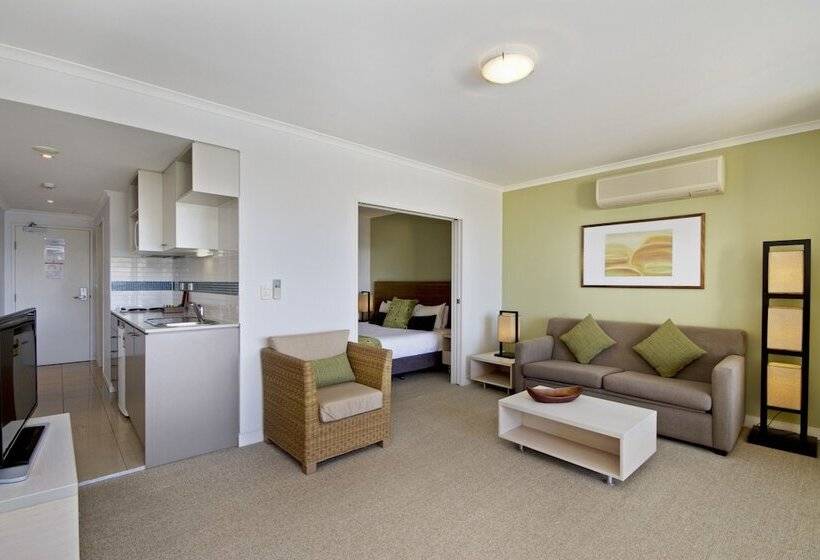 בית מלון כפרי Mantra Ettalong Beach