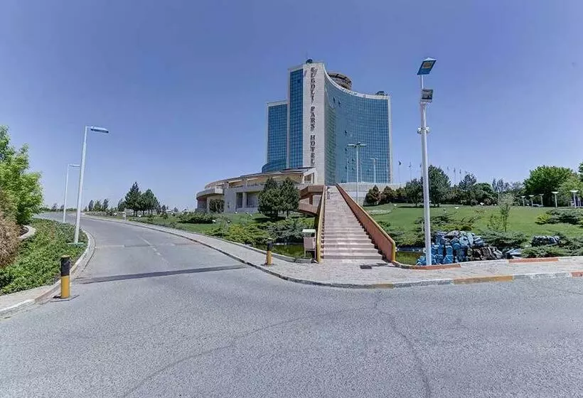 ホテル Pars El-goli