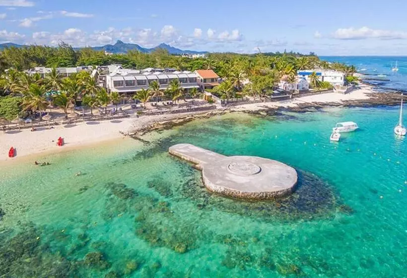 هتل Le Peninsula Bay Beach Resort & Spa