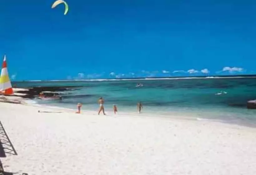 هتل Le Peninsula Bay Beach Resort & Spa