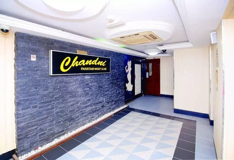 Отель Royal Falcon