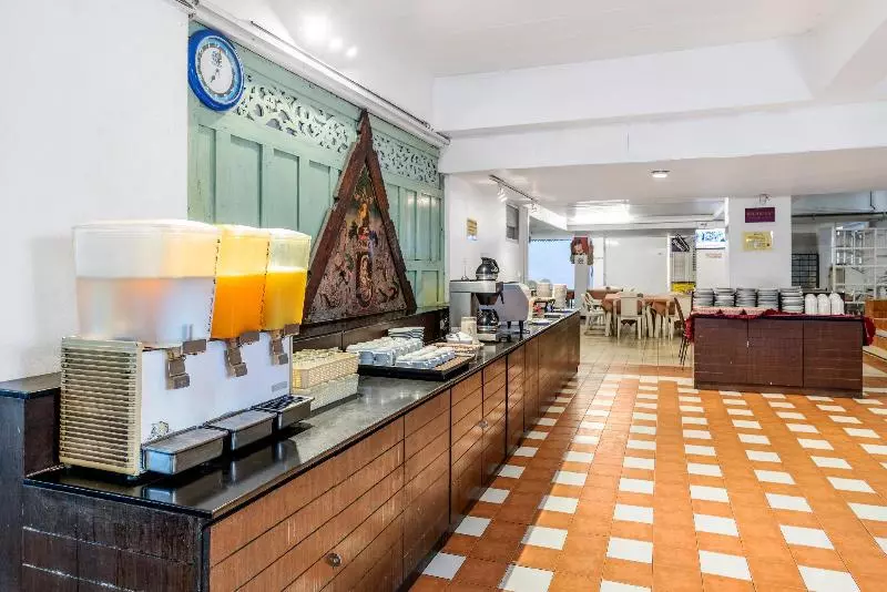 호텔 Sawasdee Seaview, Pattaya