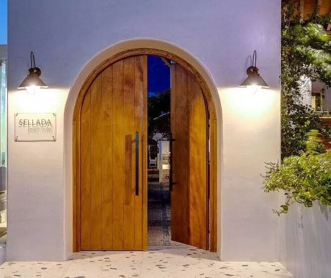 هتل Sellada Beach