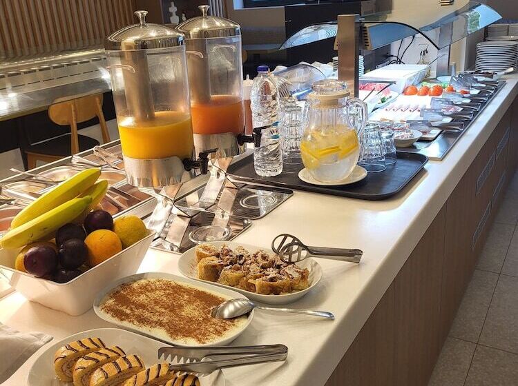 Отель Sellada Beach