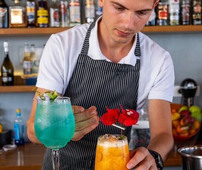 Отель Sellada Beach