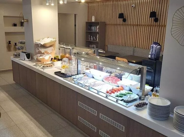 هتل Sellada Beach