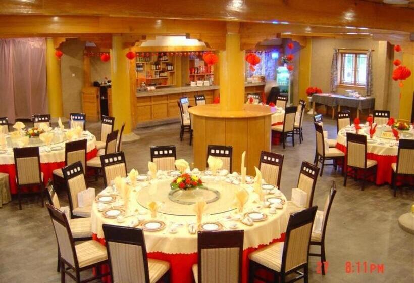 Hotel The Silk Road Dunhuang