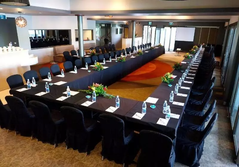 Iririki Island Resort & Spa