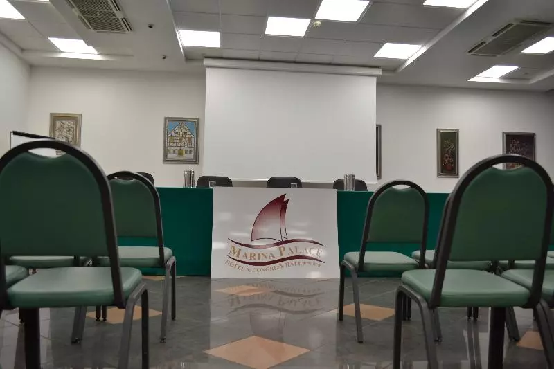 Marina Palace Hotel & Congress Hall