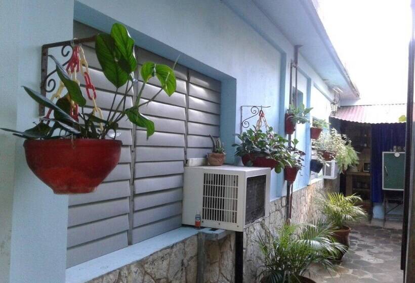 Fernandez Room Rentals