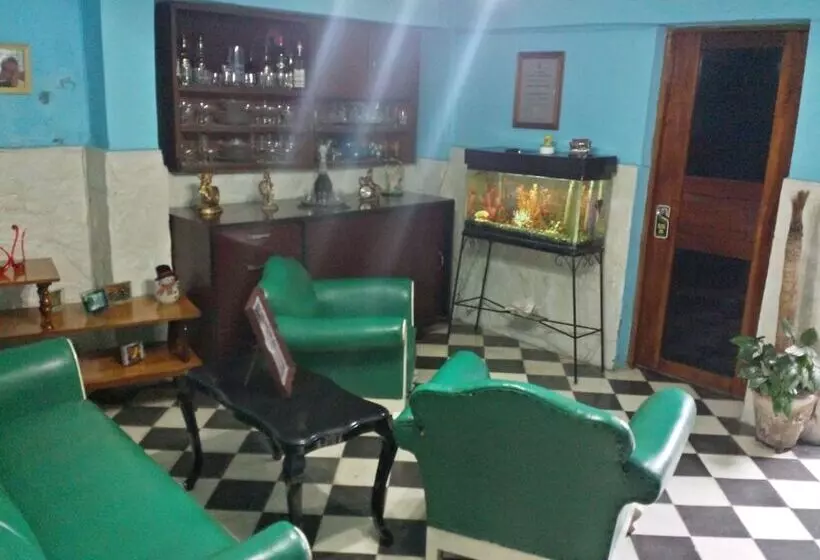 Fernandez Room Rentals