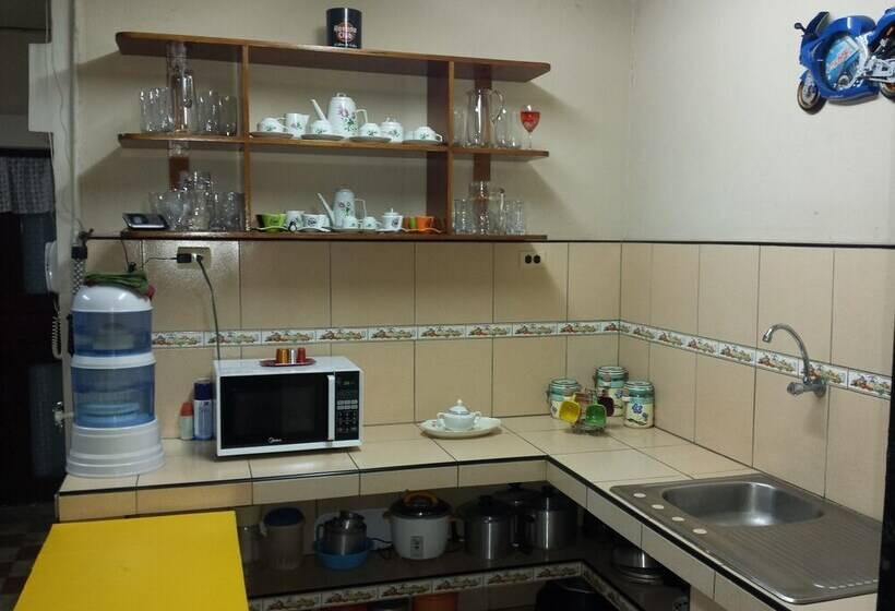 Fernandez Room Rentals