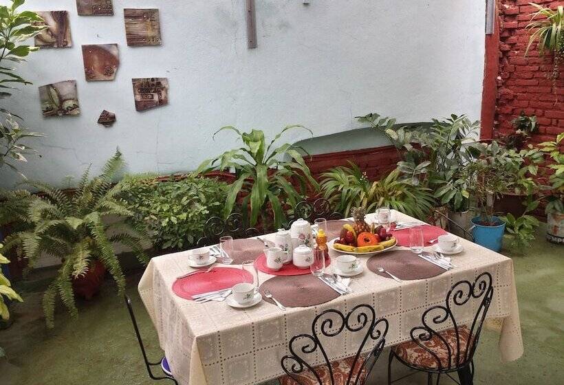 Fernandez Room Rentals