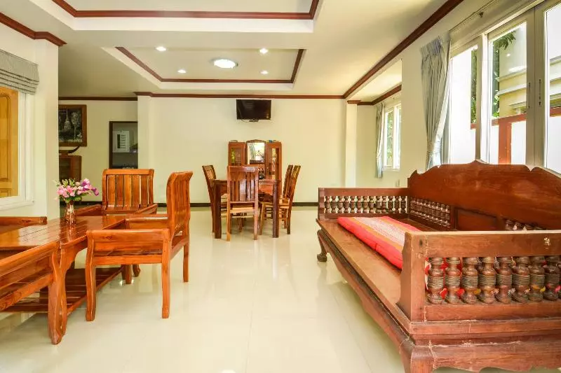 هتل Kamalar Palace Retirement Village