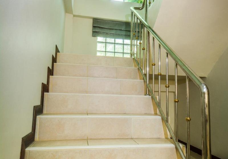 فندق Kamalar Palace Retirement Village