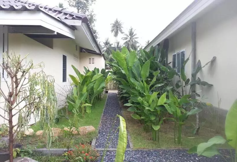 Hotelli Khanom Garden Suite