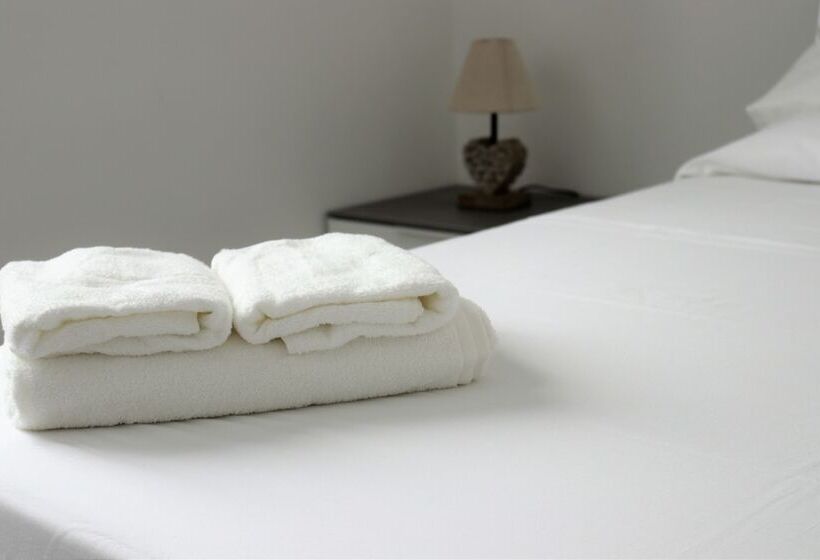 Bed and Breakfast Tomely's House