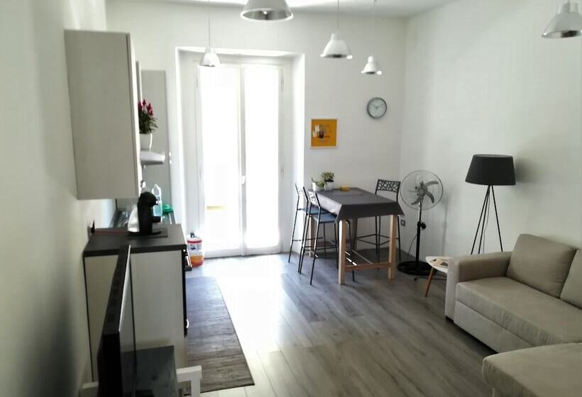 Bed and Breakfast Tomely's House