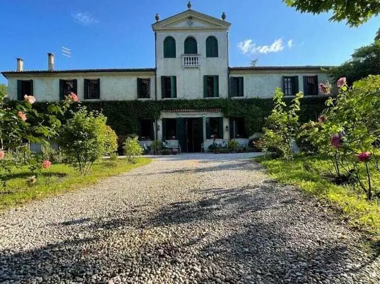 ベッドアンドブレックファースト Villa Gradenigo