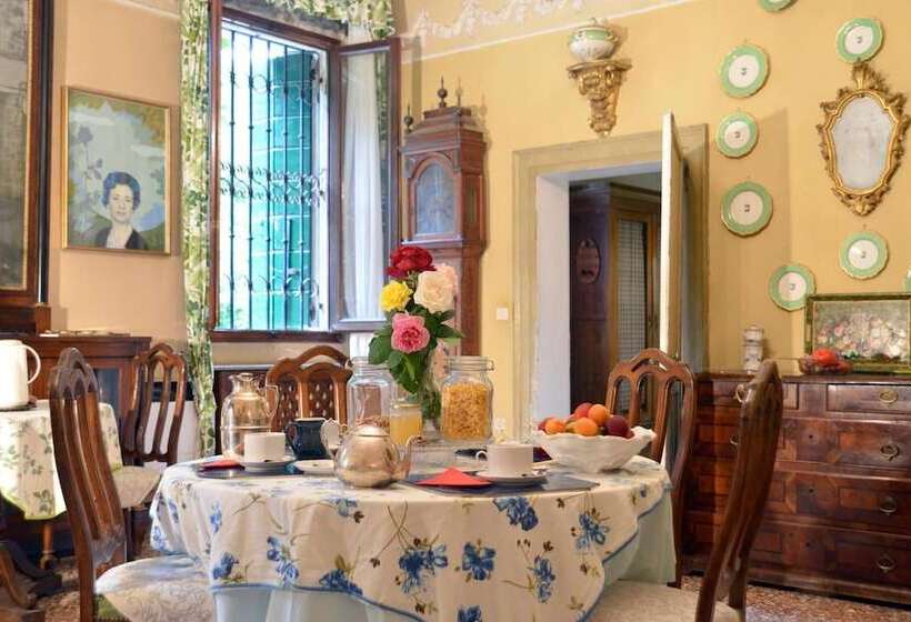 مبيت وإفطار Villa Gradenigo