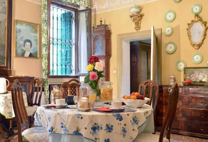 ベッドアンドブレックファースト Villa Gradenigo