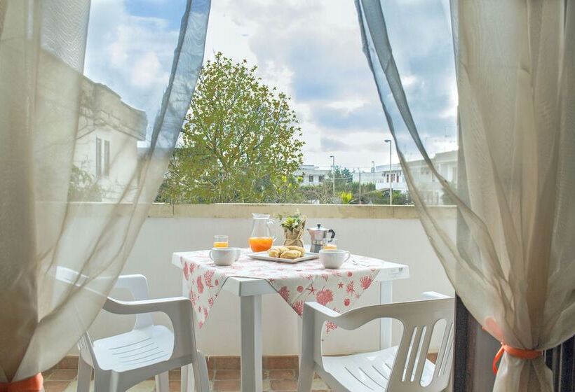 פונדק Residence Borgo Latino