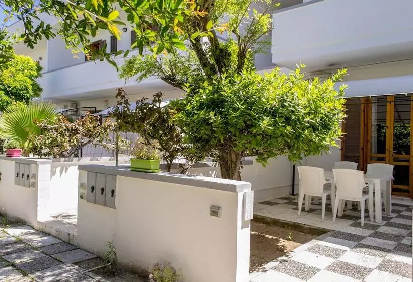 簡易ホテル Residence Borgo Latino