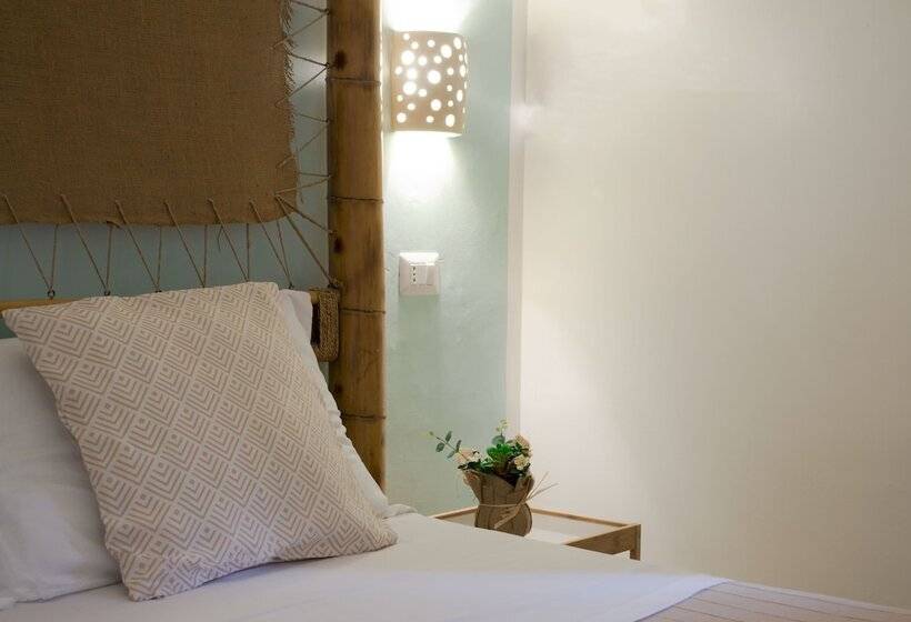 פונדק Residence Borgo Latino