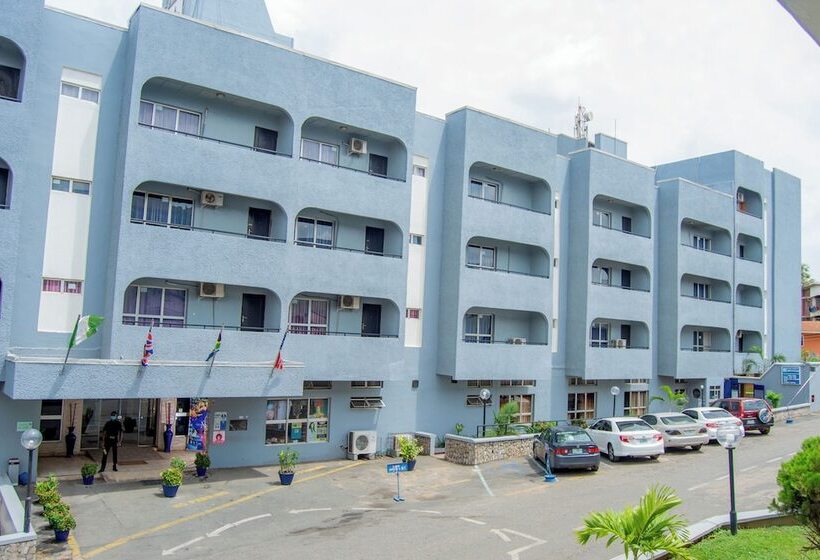 هتل Kakanfo Inn And Conference Centre