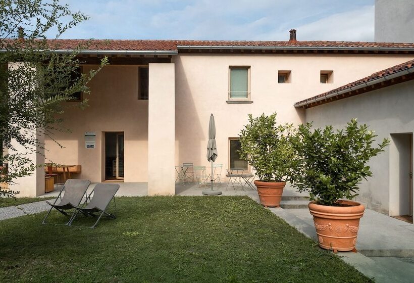 فندق ريفى Agriturismo La Derta