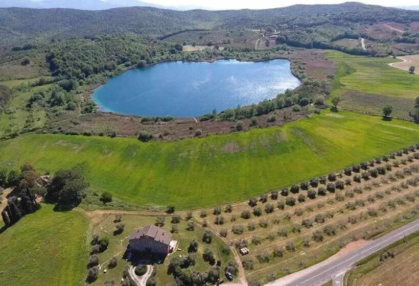 田舎風ホテル Agriturismo Poggio Corbello