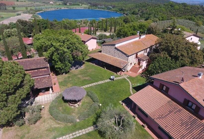 فندق ريفى Agriturismo Poggio Corbello