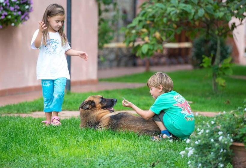 فندق ريفى Agriturismo Poggio Corbello