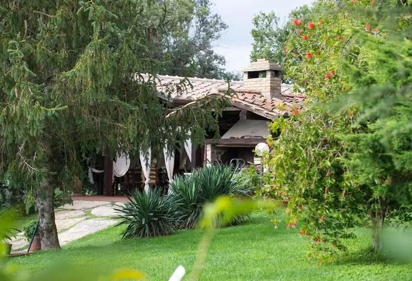 田舎風ホテル Agriturismo Poggio Corbello