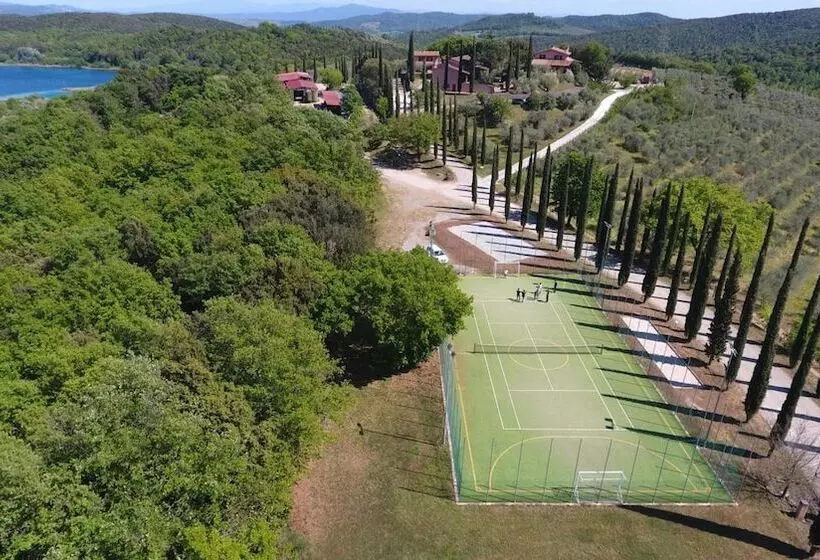 田舎風ホテル Agriturismo Poggio Corbello