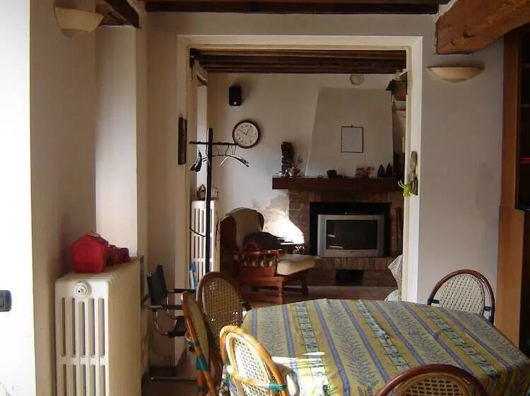 Maaseutuhotelli Casa Dell Abbondanza B&b Agriturismo