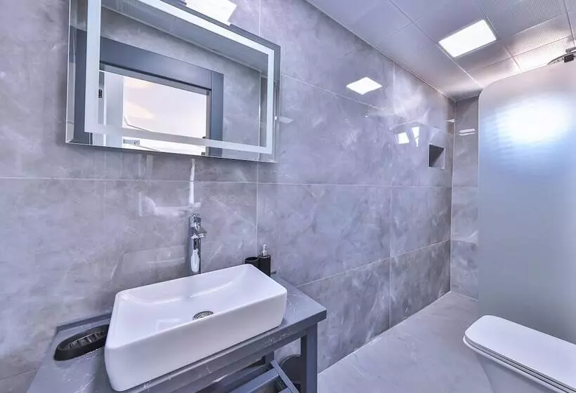 Hotelli White House Apart