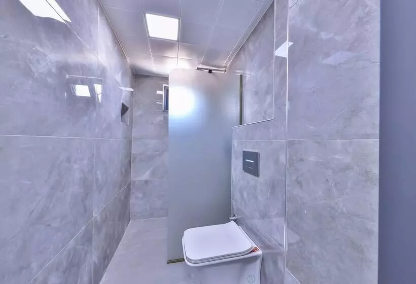 Hotelli White House Apart